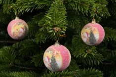 Juletræspynt - ophæng til juletræet, julekugler 