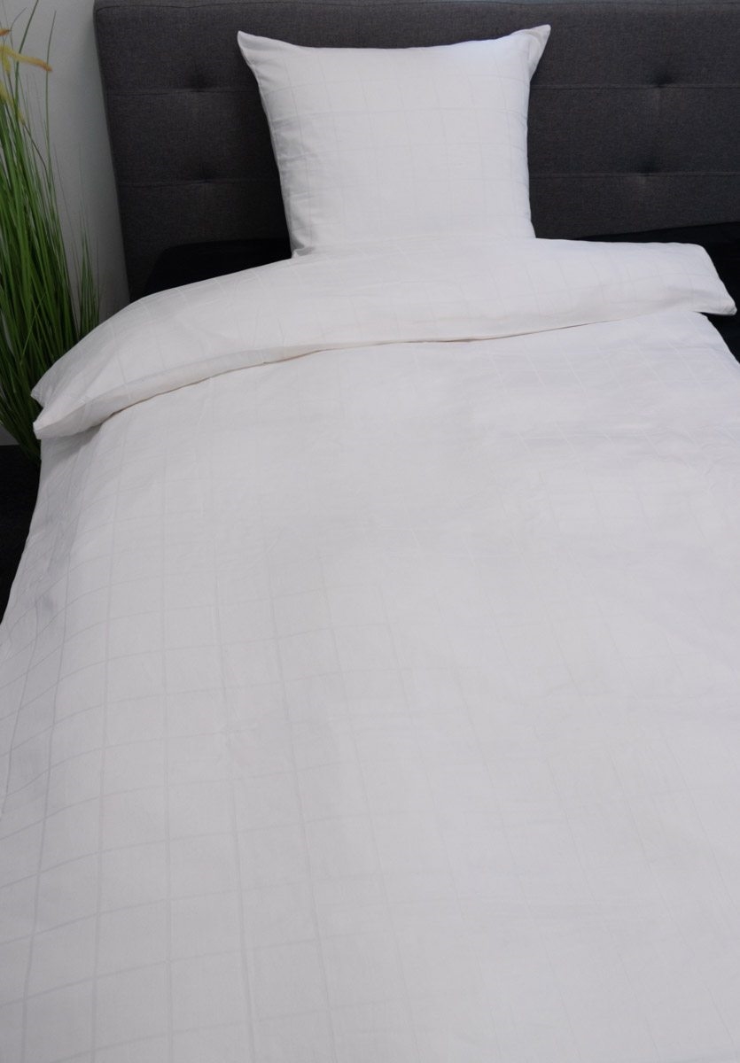 ekstensivt Postbud Bygge videre på Hvidt sengetøj med tern • 140x220 cm • 100% bomuldssatin
