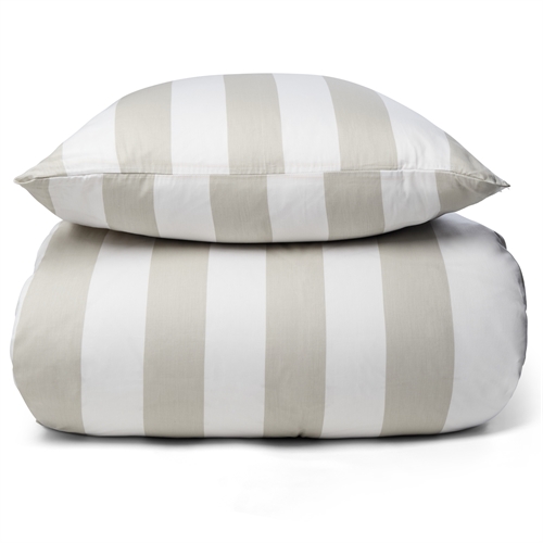 Sengetøj i 100% blødt og lækkert bomuldssatin - Flotte grå striber - 140x200 cm - Nordic Stripe sengesæt fra By Night