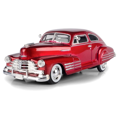 1948 Chevrolet Aerosedan Fleetline - Rød modelbil