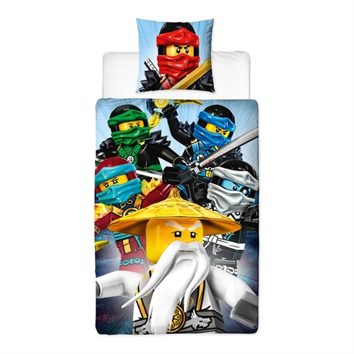 Ninjago sengetøj 140x200 cm - med Master Wu - LEGO Ninjago børnesengetøj  - Vendbart design - Sengesæt i 100% bomuld